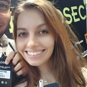 Foto de Bruna Freitas, professor(a) da Escola Ditech